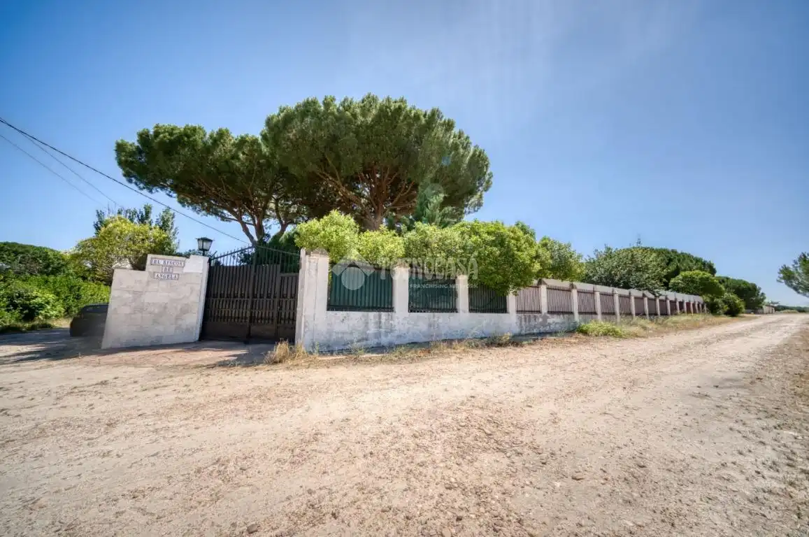 Houses for sale in Villanueva de Duero  with Heating and Swimming Pool