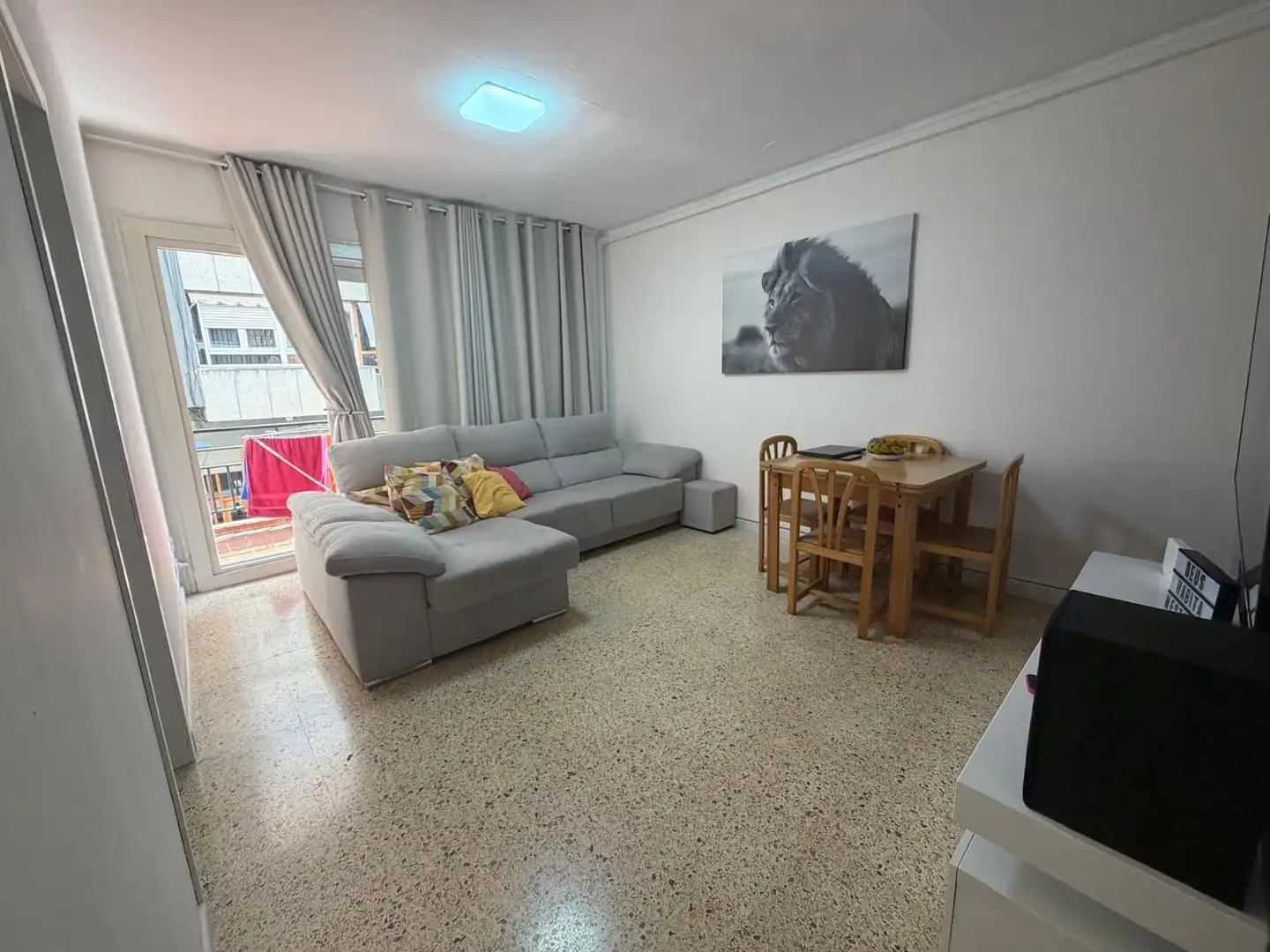 Living room of Flat for sale in Valls  with Air Conditioner, Heating and Terrace