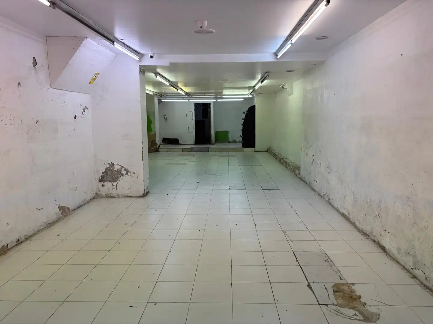 Geschaftsraum zur Miete in  Pamplona / Iruña