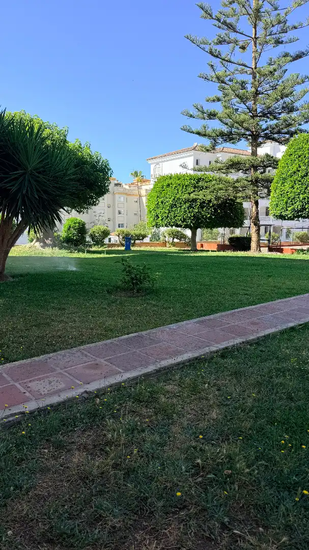 Jardín de Piso en venta en Torremolinos con Aire acondicionado, Terraza y Trastero