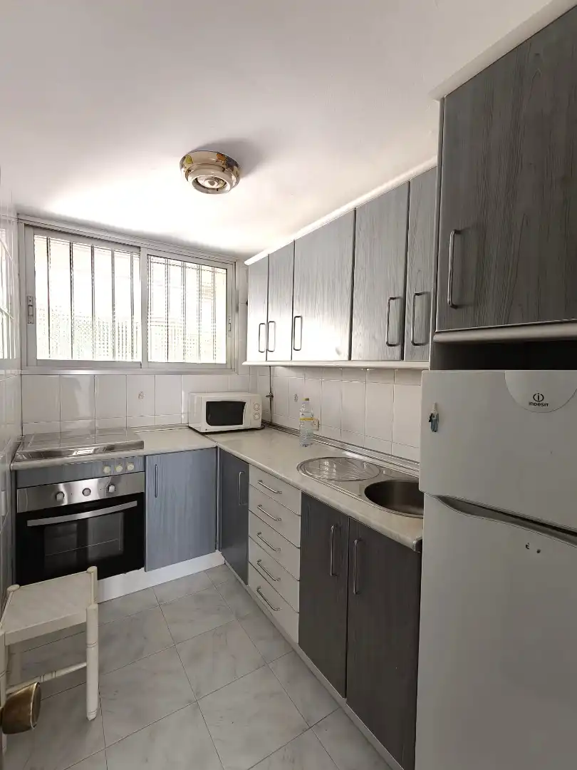 Cuina de Dúplex en venda en Madrid amb Calefacció, Moblat i Balcó
