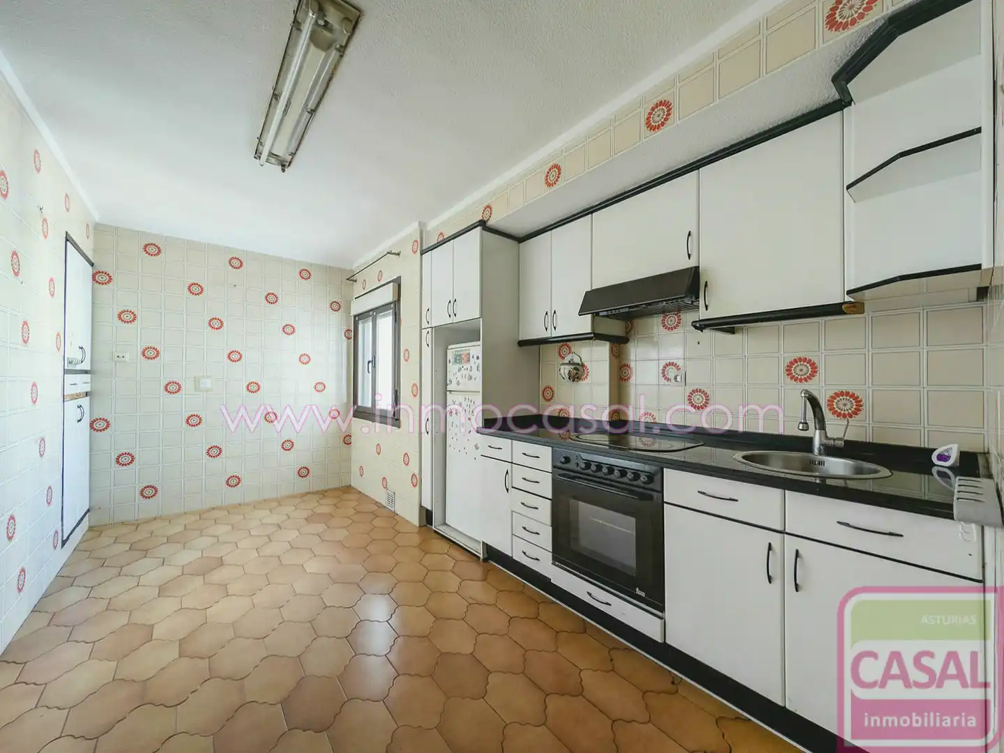 Kitchen of Flat for sale in Gijón 