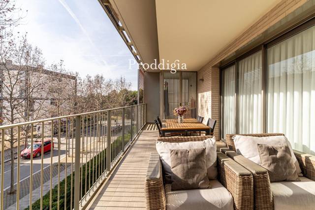 Piso en Venta en Turó de Can Mates