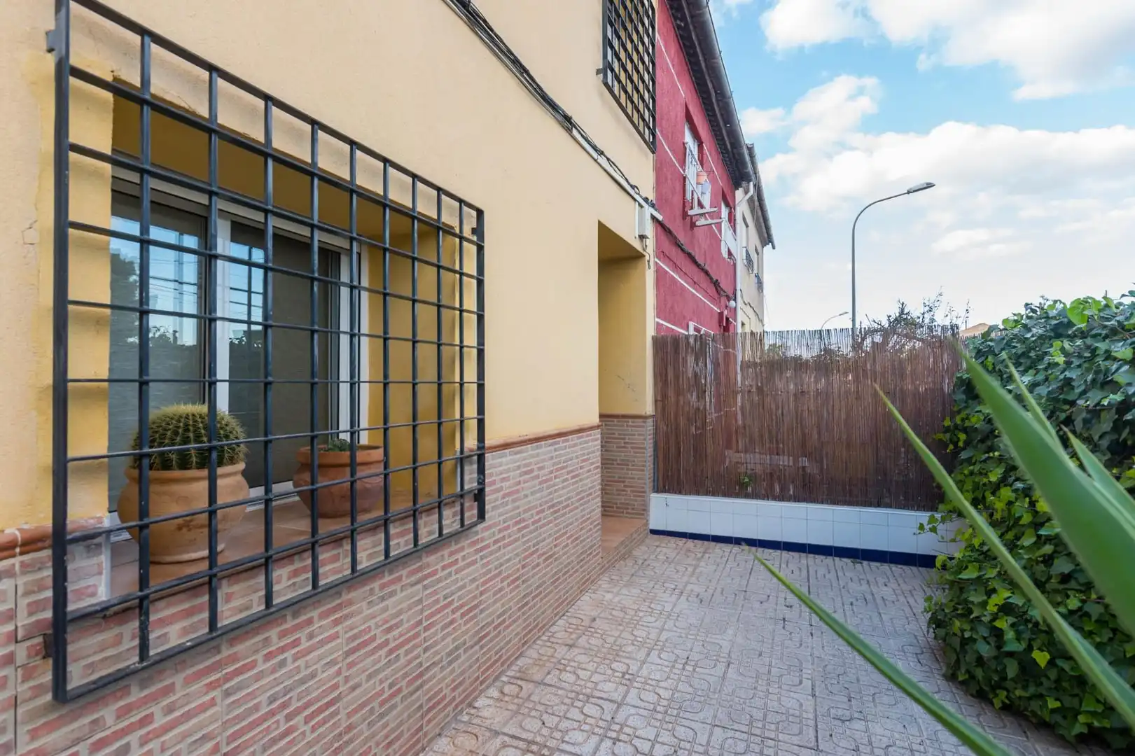 Exterior view of Houses for sale in Murcia  with Air Conditioner, Terrace and Storage room