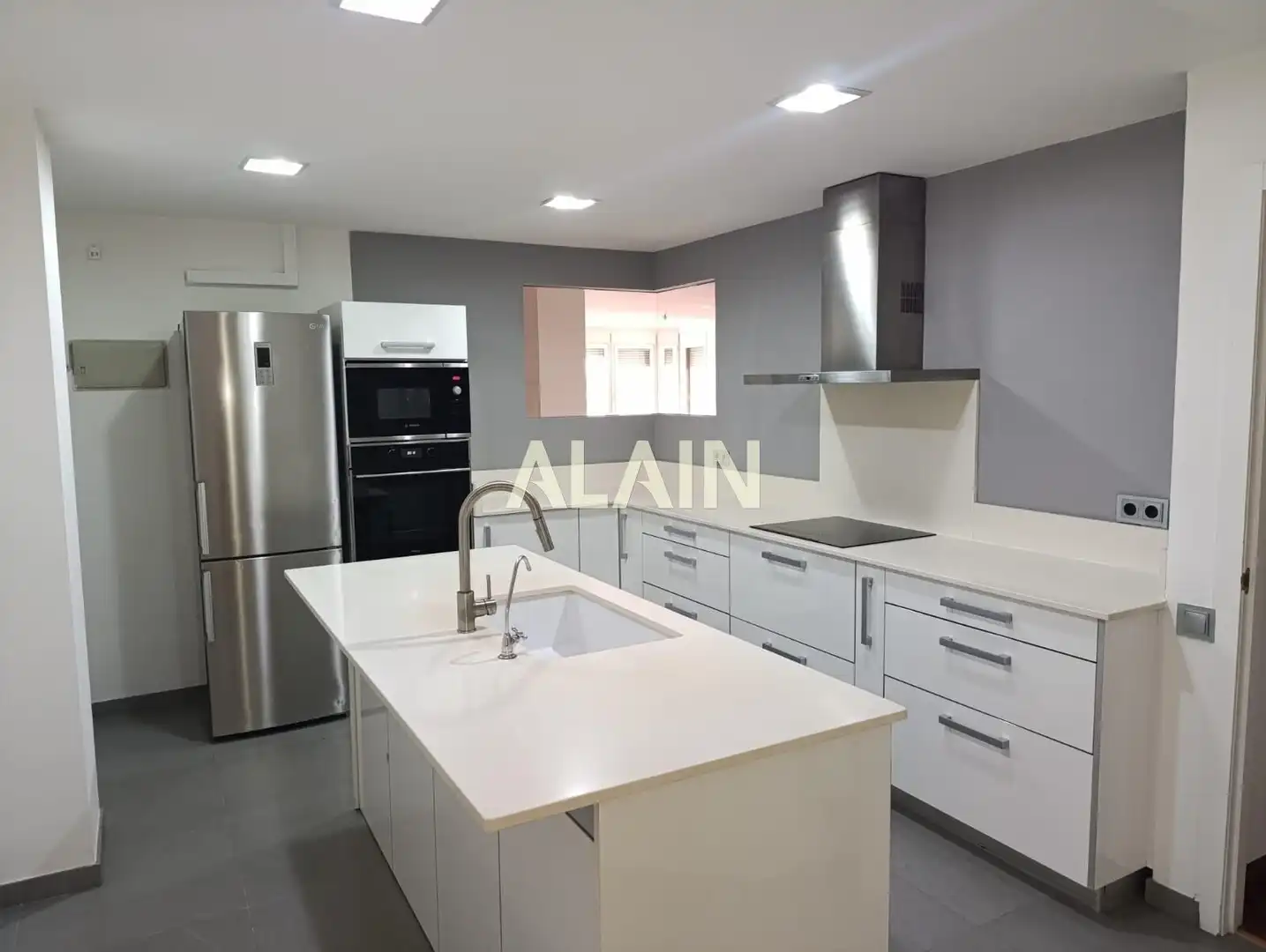 Cocina de Piso de alquiler en Valencia con Aire acondicionado, Calefacción y Parquet