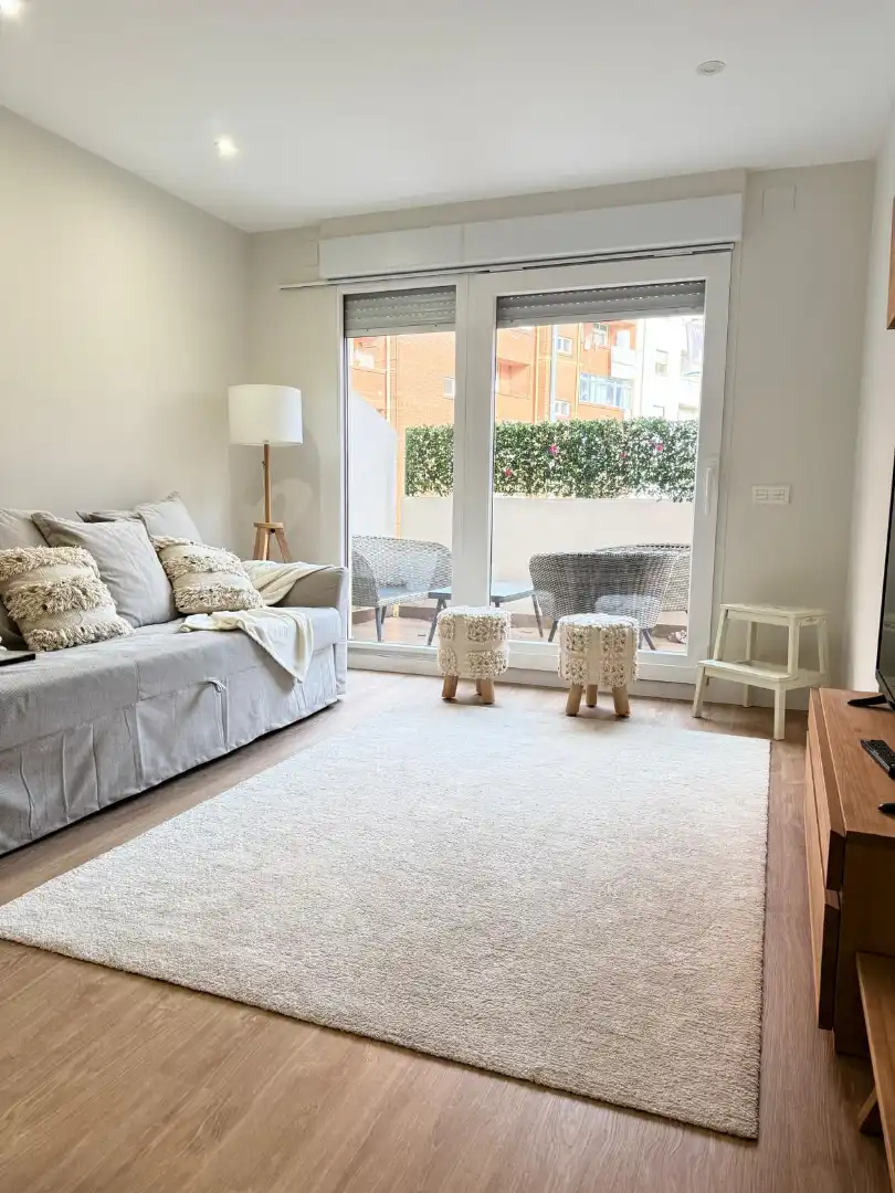 Wohnzimmer von Wohnungen zur Miete in Castro-Urdiales mit Heizung, Terrasse und Möbliert