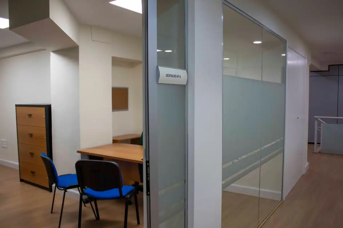 Office space with lift to rent in Calle Ricardo Fernandez de la Fuente, imagen 5