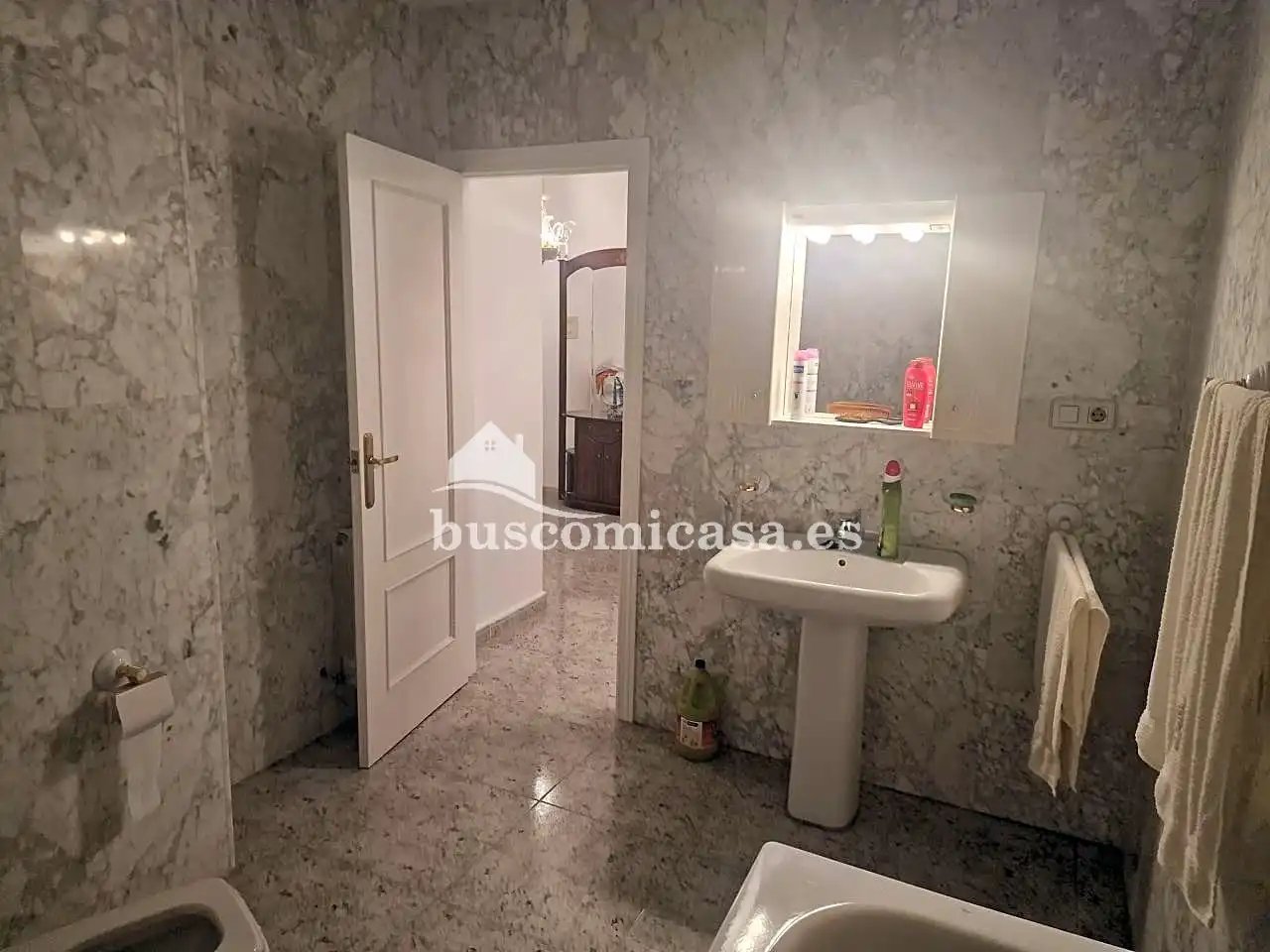 Baño de Piso en venta en Los Villares con Calefacción, Amueblado y Balcón