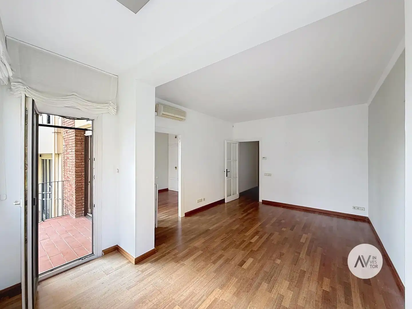 Sala d'estar de Pis en venda en Barcelona amb Aire condicionat, Calefacció i Terrassa