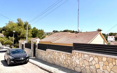 Vista exterior de Casa o xalet en venda en Bellvei amb Terrassa