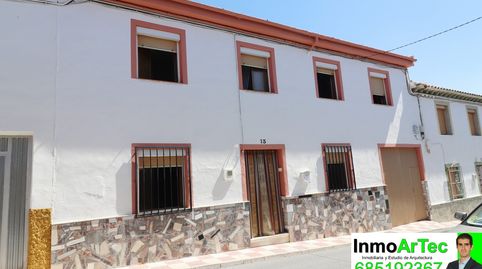 Gran casa de 6 dormitorios en Illora