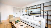 Living room of Flat for sale in  Madrid Capital  with Air Conditioner, Oven and Washing machine