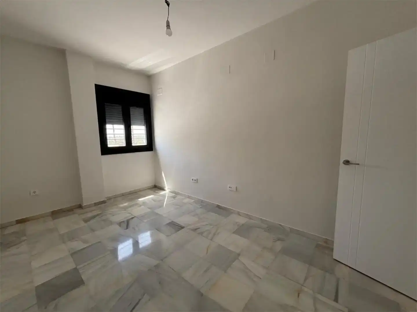 Dormitori de Casa o xalet en venda en Castilleja de la Cuesta amb Aire condicionat