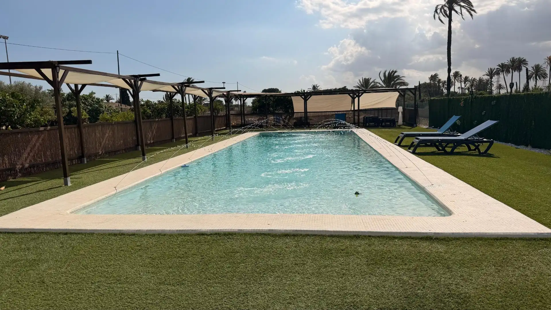 Schwimmbecken von Haus oder Chalet zum Verkauf in Elche / Elx mit Klimaanlage, Heizung und Privatgarten