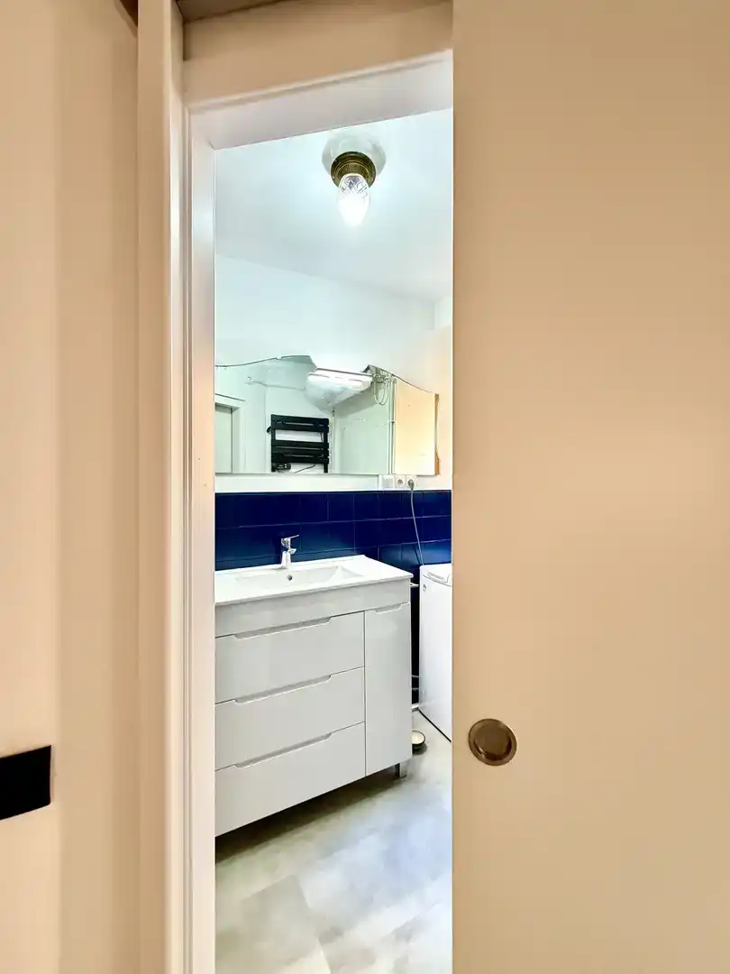 Bathroom of Study for rent in  Madrid Capital  with Air Conditioner and Balcony