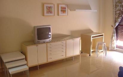 Bedroom of Study to rent in  Almería Capital  with Air Conditioner