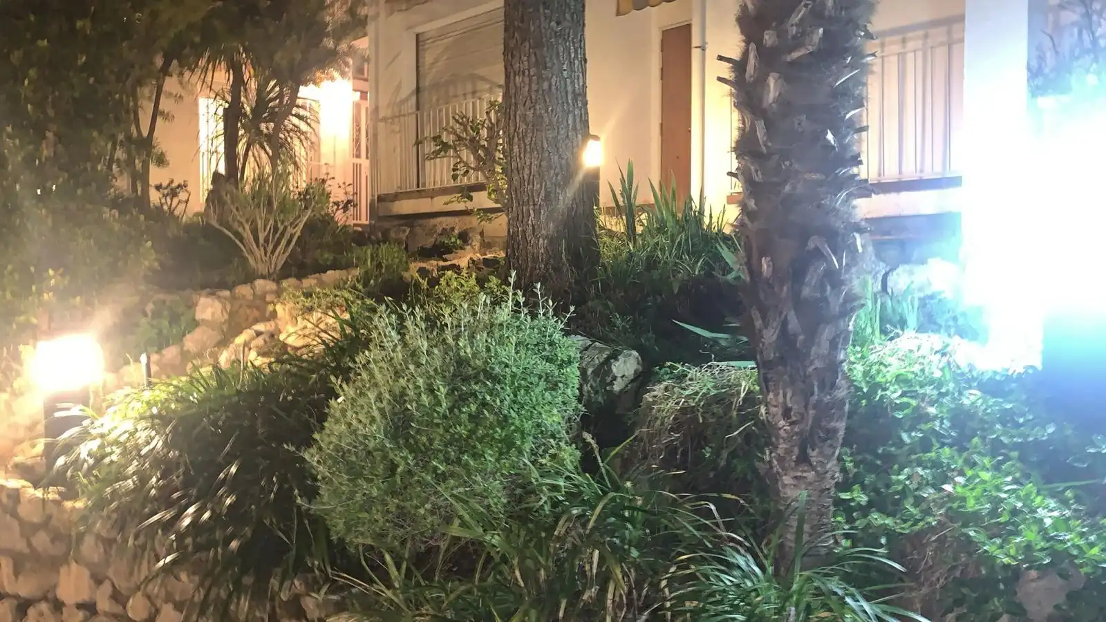 Garten von Einfamilien-Reihenhaus zum Verkauf in Cunit mit Klimaanlage, Heizung und Privatgarten