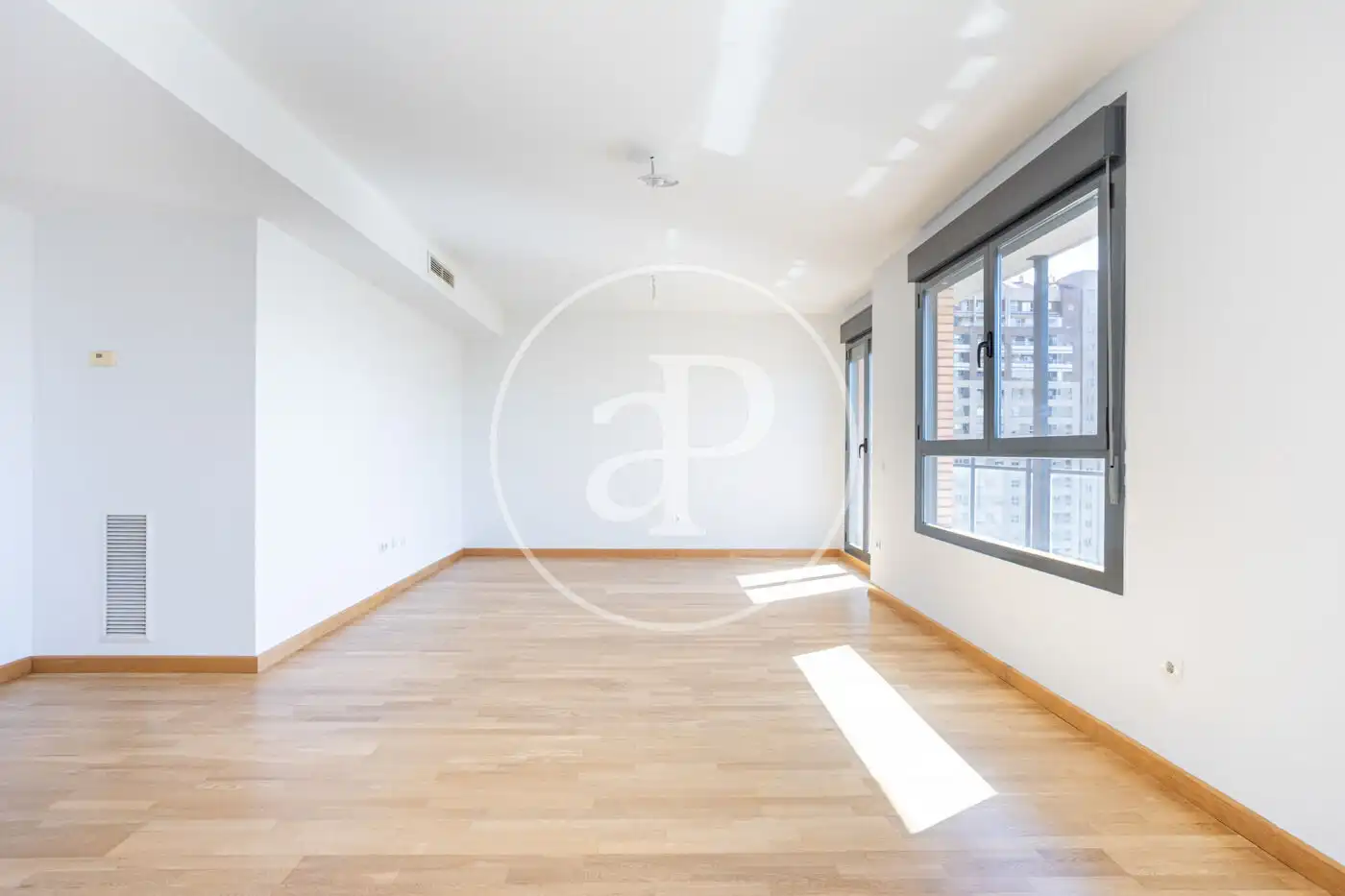 Sala de estar de Piso en venta en Valencia con Aire acondicionado, Calefacción y Jardín privado