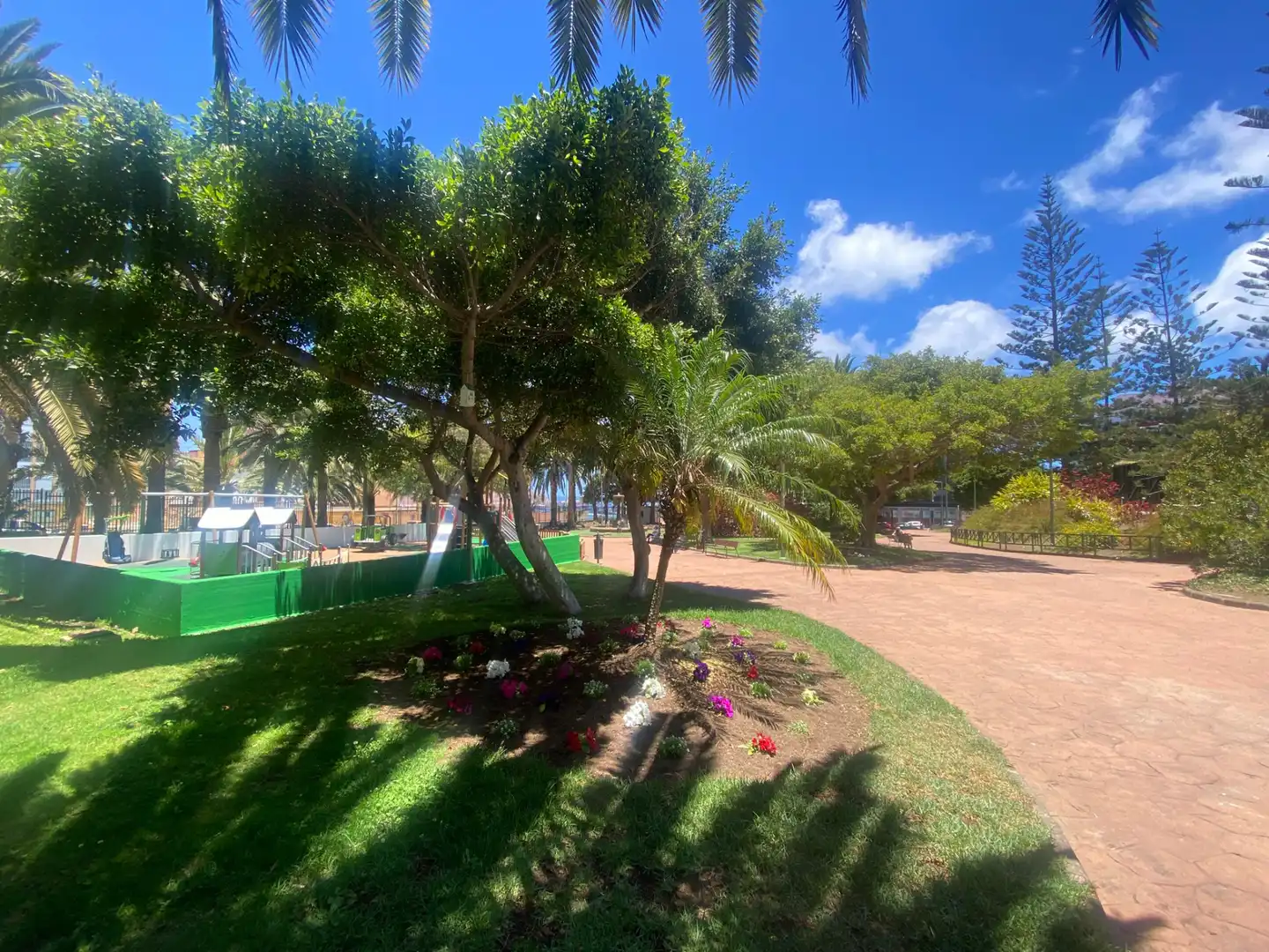 Jardín de Piso en venta en Las Palmas de Gran Canaria con Horno y Microondas