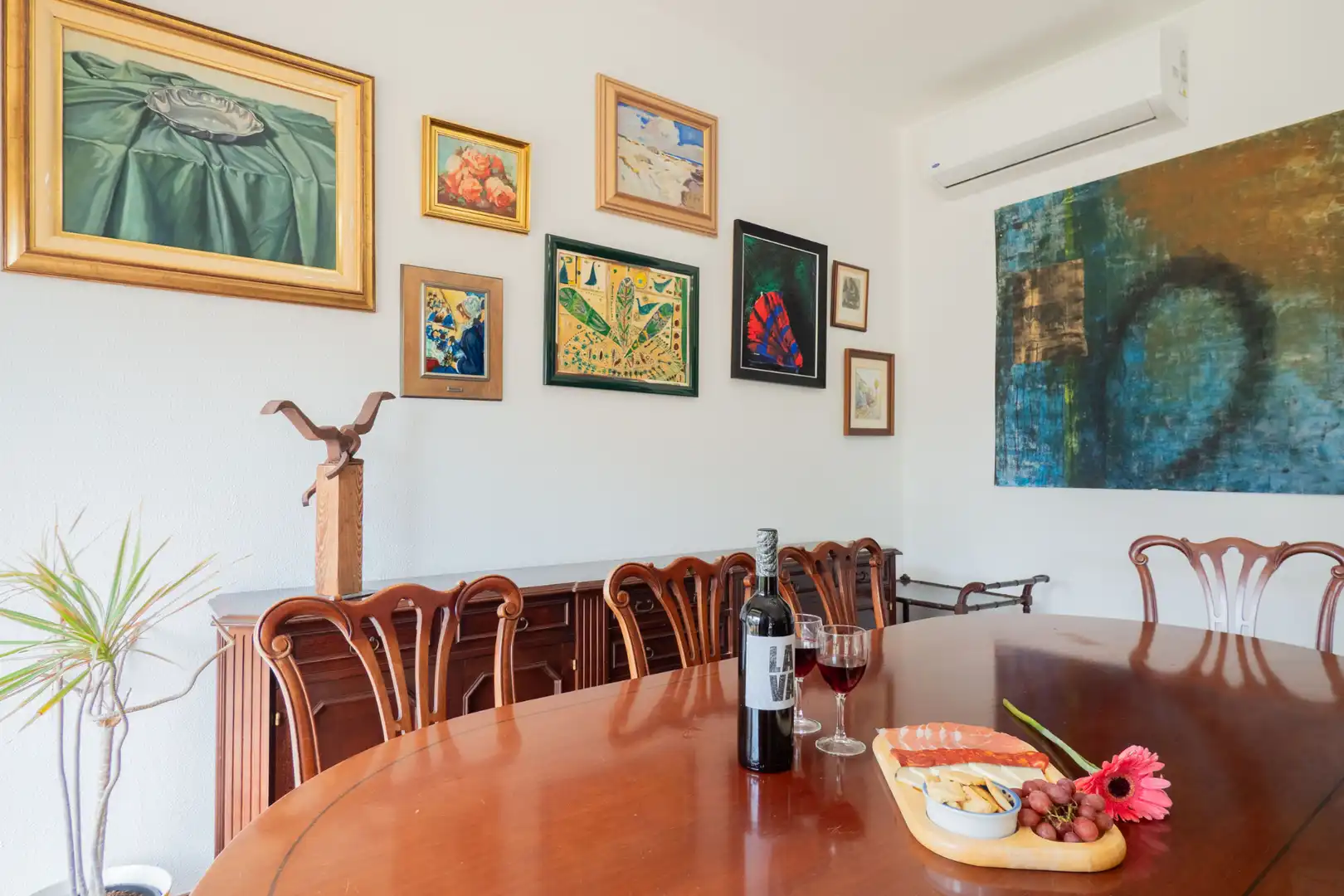 Menjador de Casa o xalet en venda en Las Palmas de Gran Canaria amb Aire condicionat, Jardí privat i Parquet