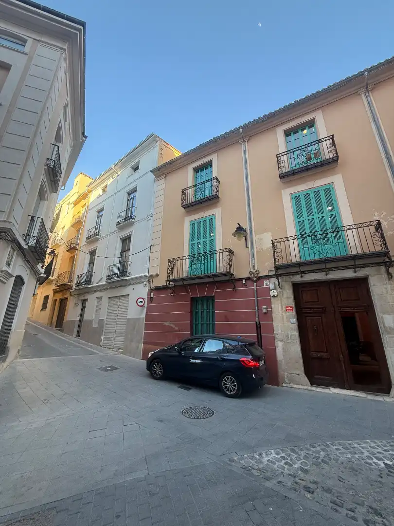 Vista exterior de Piso para compartir en Ontinyent con Aire acondicionado, Calefacción y Parquet
