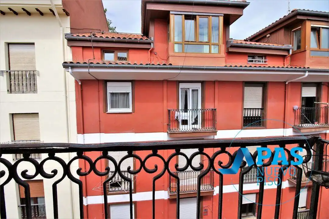 Terraza de Piso en venta en Santander con Amueblado, Balcón y Alarma