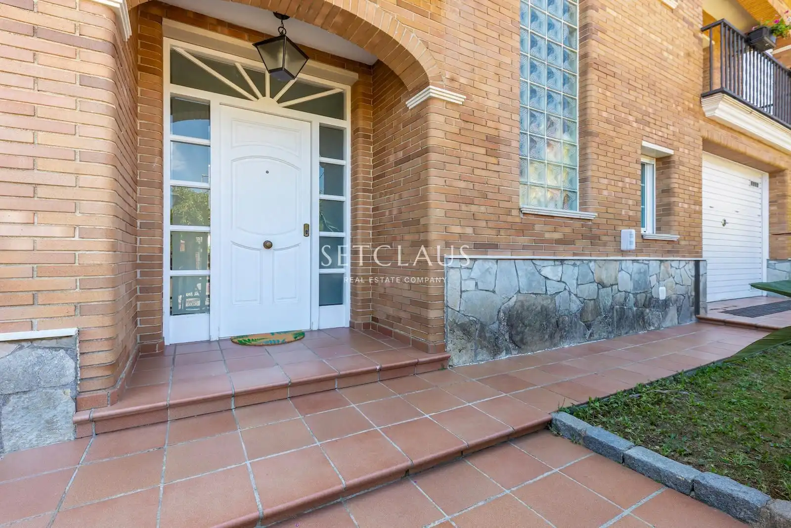Vista exterior de Casa o xalet en venda en Premià de Dalt amb Calefacció, Jardí privat i Terrassa