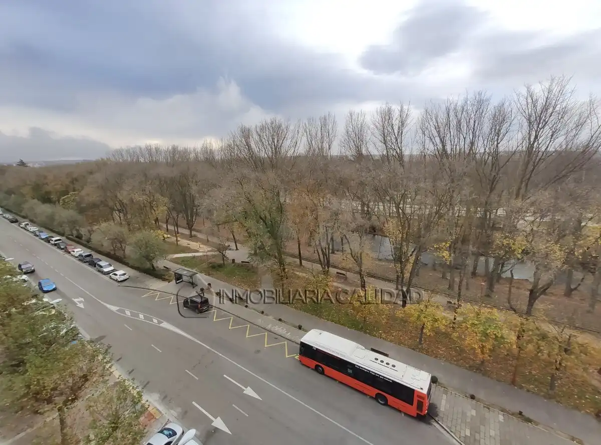 Exterior view of Flat for rent in Burgos  with Heating, Terrace and Storage room