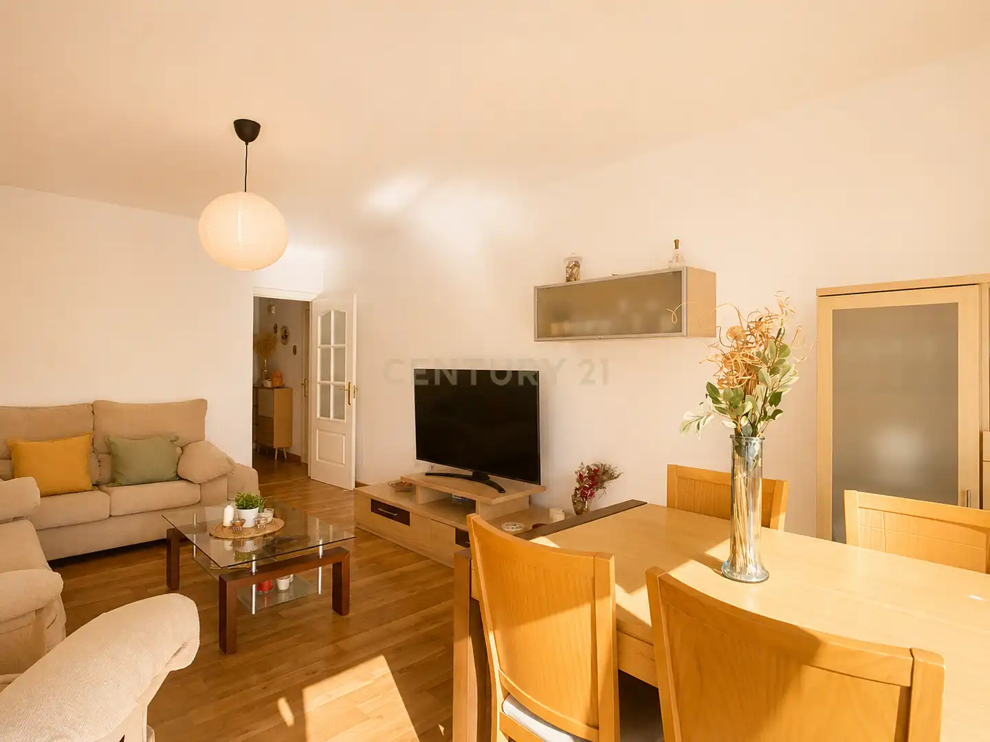 Sala de estar de Apartamento en venta en Benalmádena con Aire acondicionado, Trastero y Piscina comunitaria