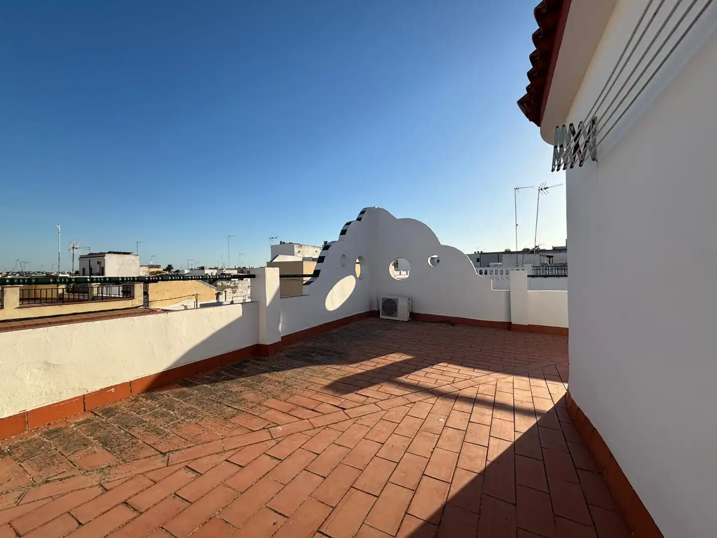 Terrassa de Casa o xalet en venda en Dos Hermanas amb Balcó