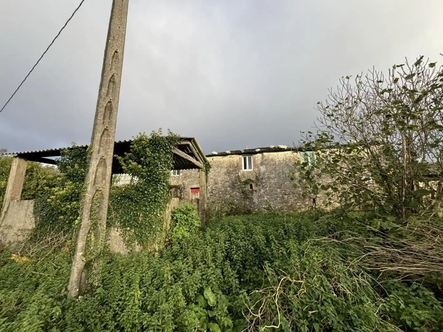Vista exterior de Finca rústica en venda en Ortigueira amb Jardí privat, Terrassa i Traster