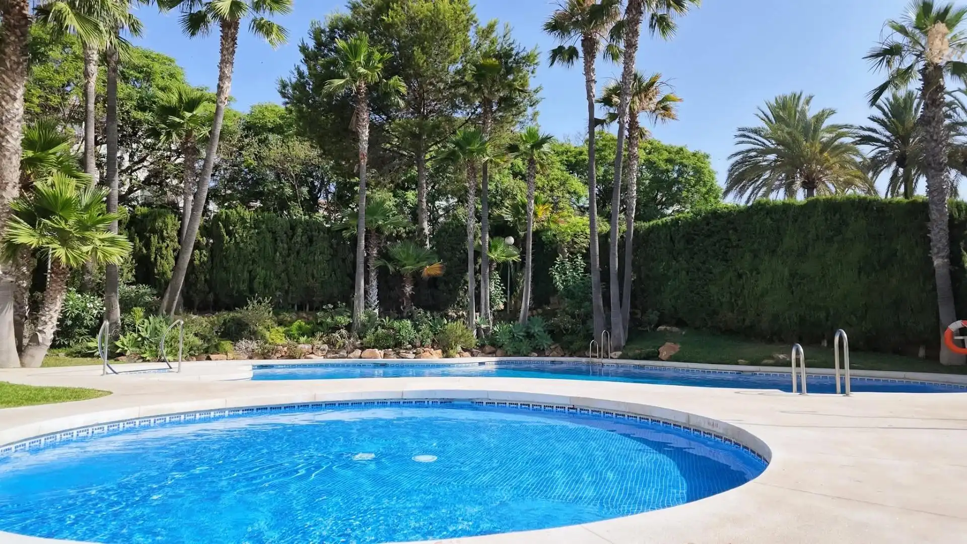 Piscina de Apartament en venda en Benalmádena amb Aire condicionat, Terrassa i Traster