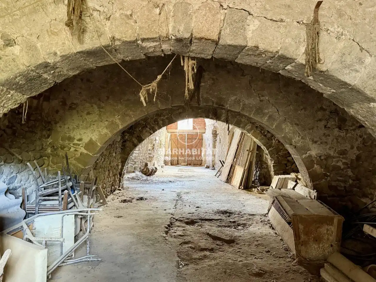 Finca rústica en venta en Boadella i les Escaules con Jardín privado y Terraza
