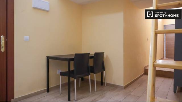 Piso en Alquiler en Canillejas