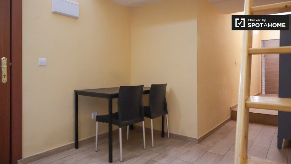 Flat to rent in Canillejas