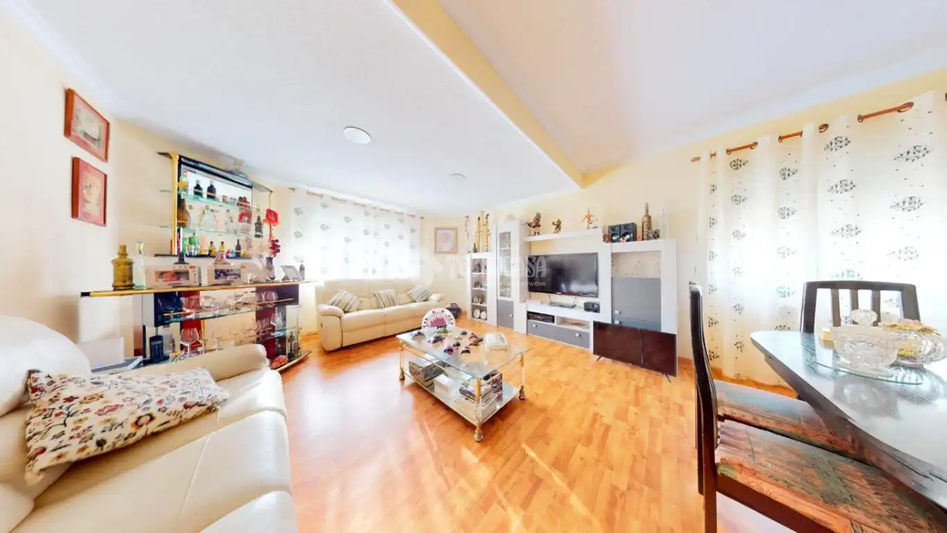 Sala d'estar de Casa o xalet en venda en Torremocha de Jarama