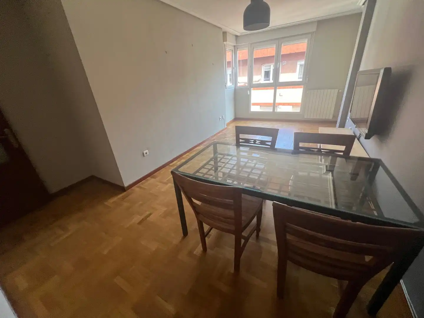 Comedor de Piso en venta en Gijón  con Calefacción, Horno y Lavadora
