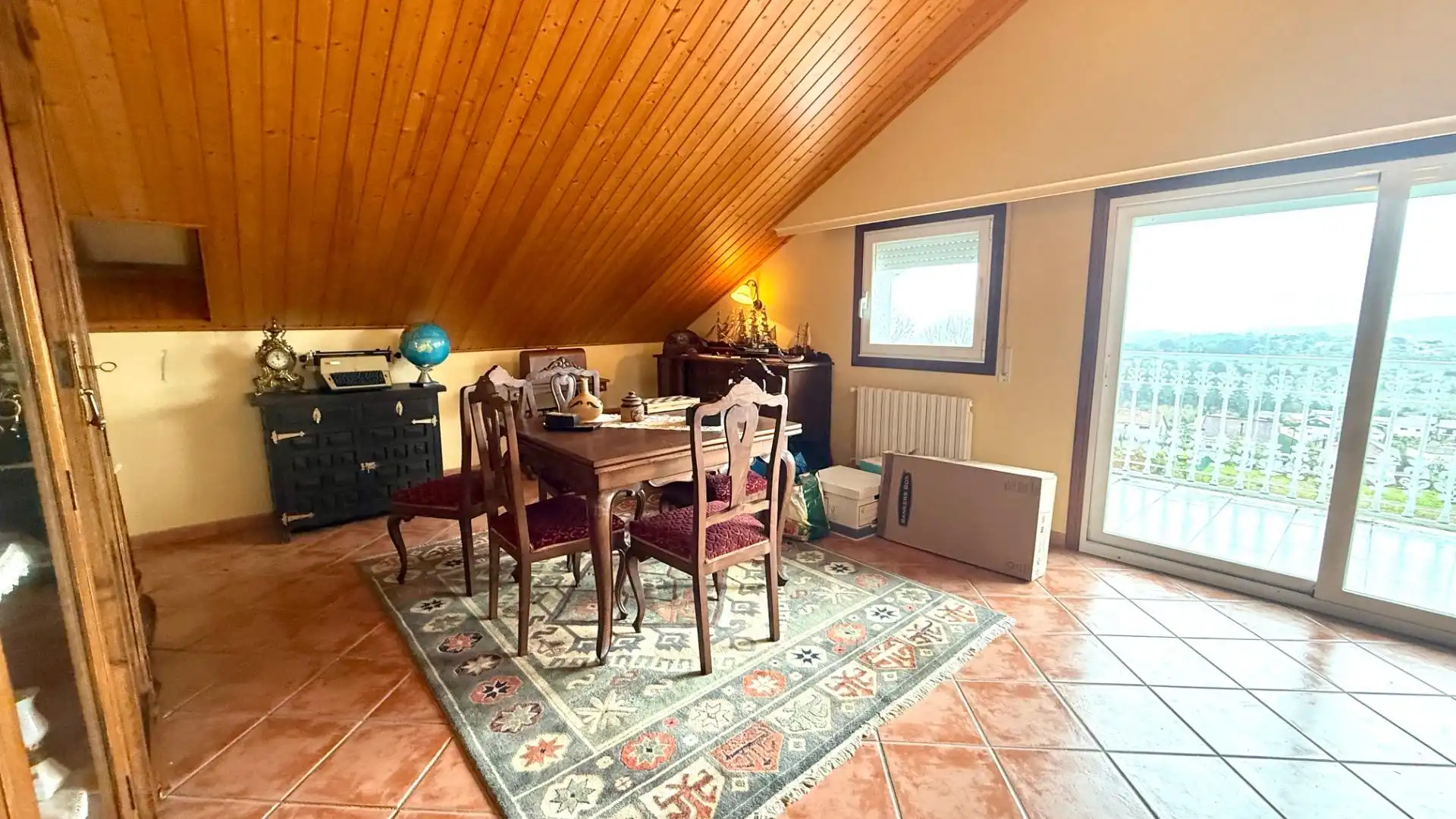Dining room of Country homes for sale in Toén  with Heating, Private garden and Storage room