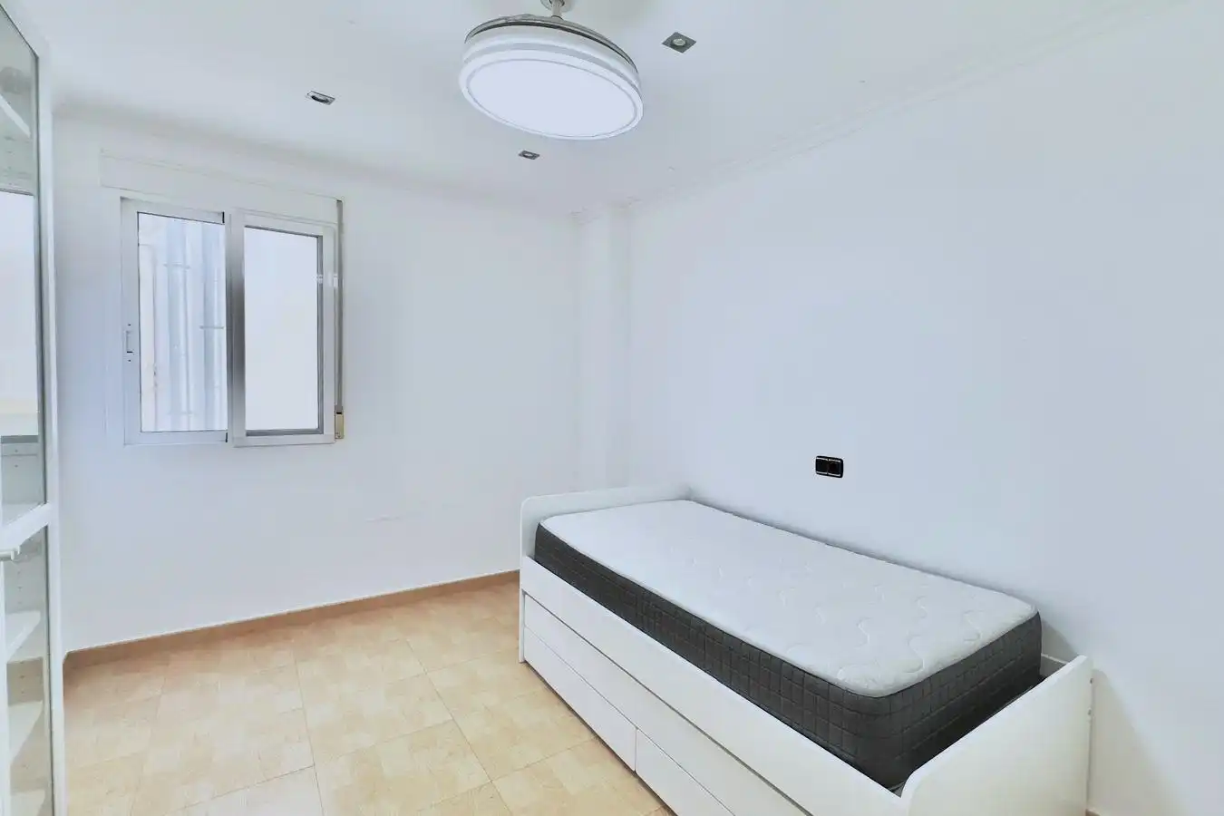 Bedroom of Attic for sale in Torrevieja  with Air Conditioner, Heating and Furnished