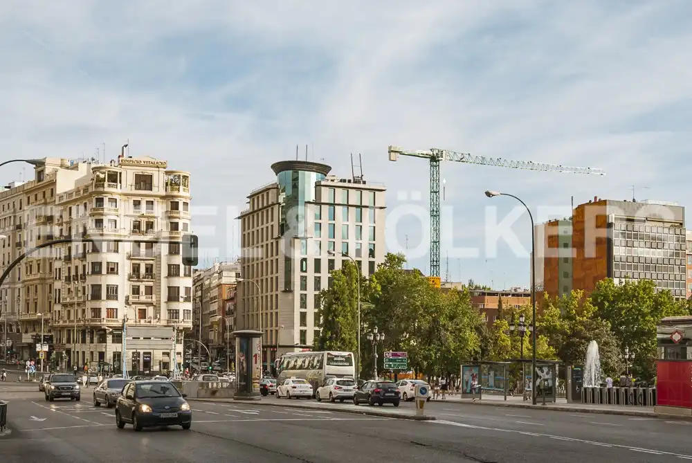 Vista exterior de Àtic de lloguer en Madrid amb Aire condicionat, Calefacció i Terrassa