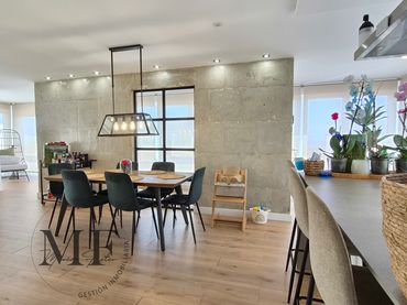 Piso con piscina en venta en Carrer la Melva 6