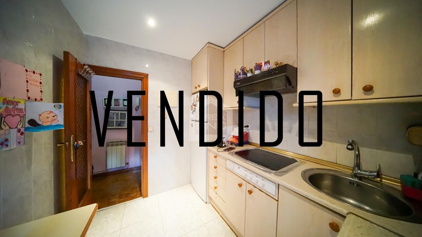 Kitchen of Flat for sale in Alcorcón  with Heating, Parquet flooring and Terrace