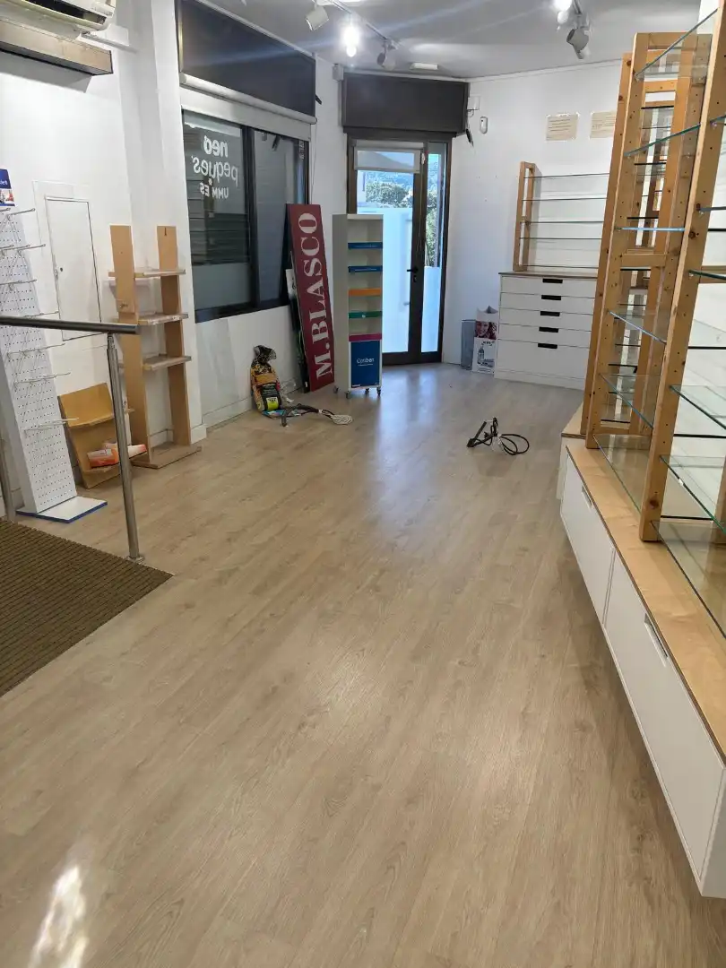 Commercial properties for rent in Carrer de Ripoll, 2, Lloreda