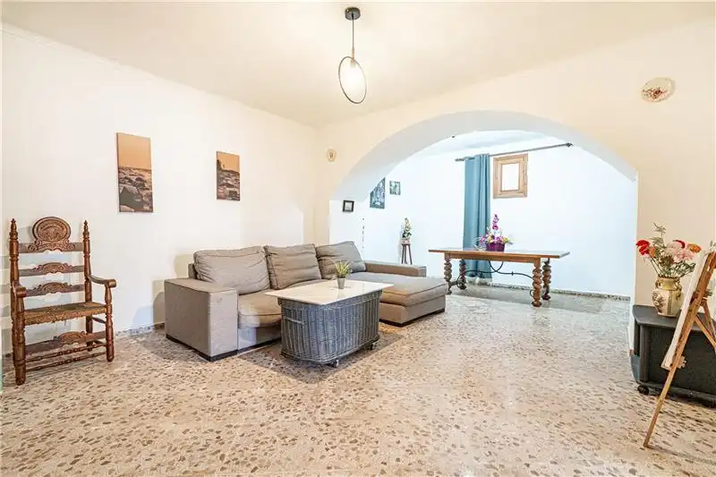 Sala d'estar de Casa o xalet en venda en Petra amb Terrassa