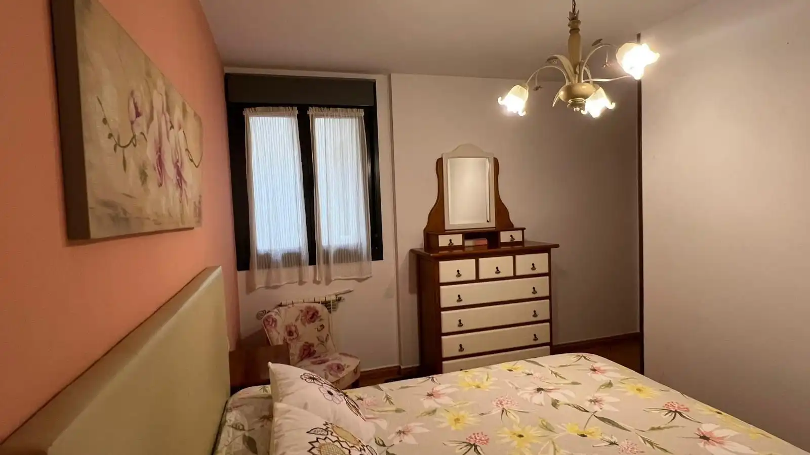 Bedroom of Flat for sale in Cangas de Onís  with Heating