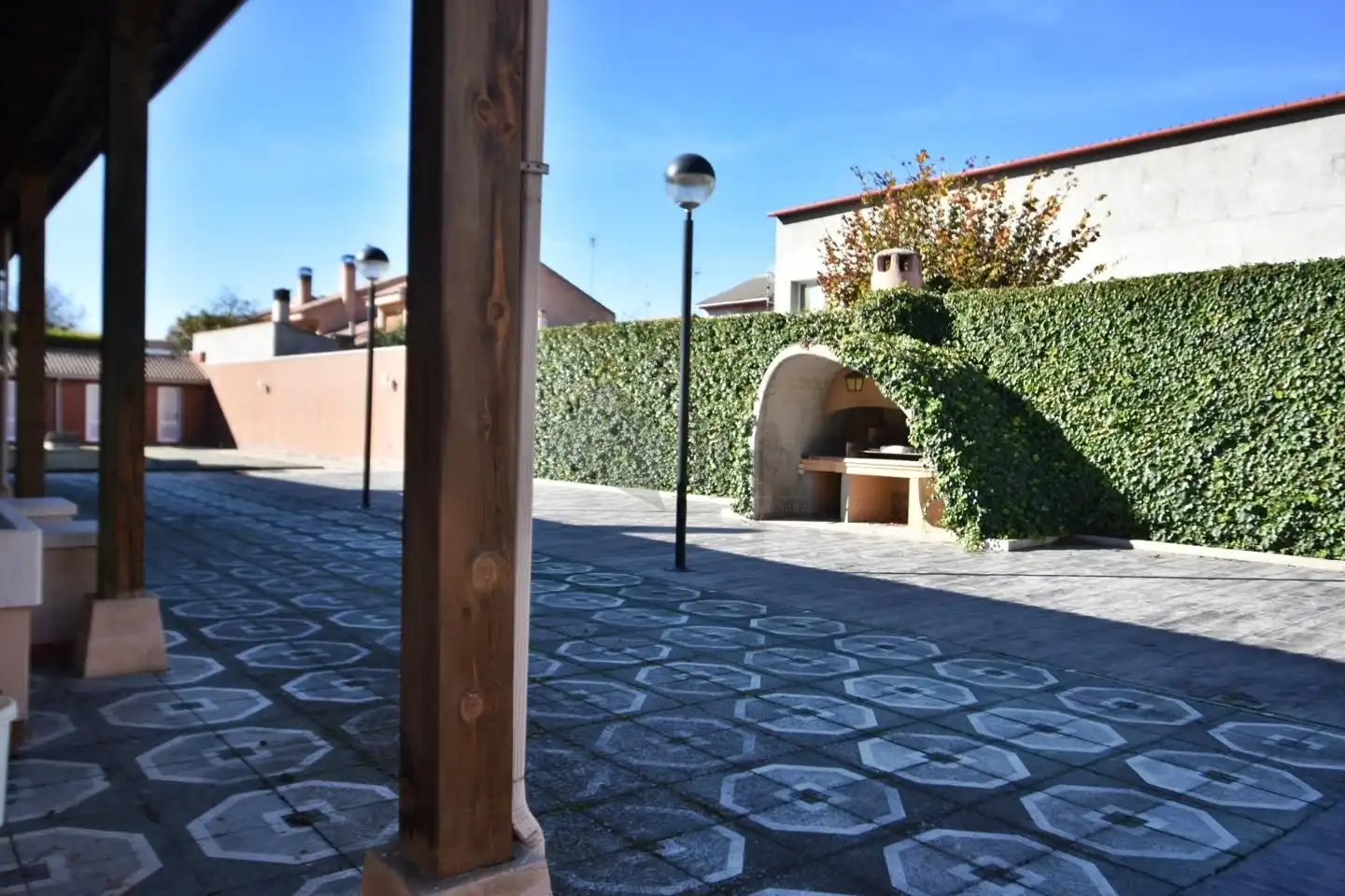 Terrassa de Casa o xalet en venda en Íscar amb Calefacció, Parquet i Piscina