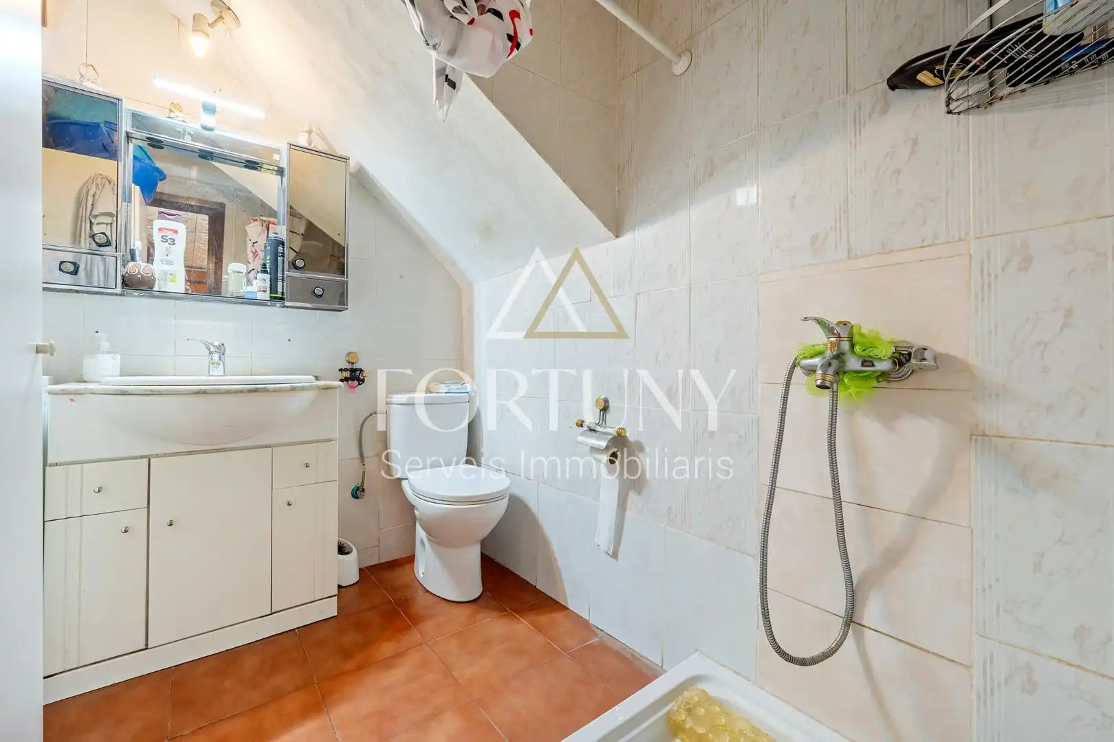 Badezimmer von Country house zum Verkauf in Reus