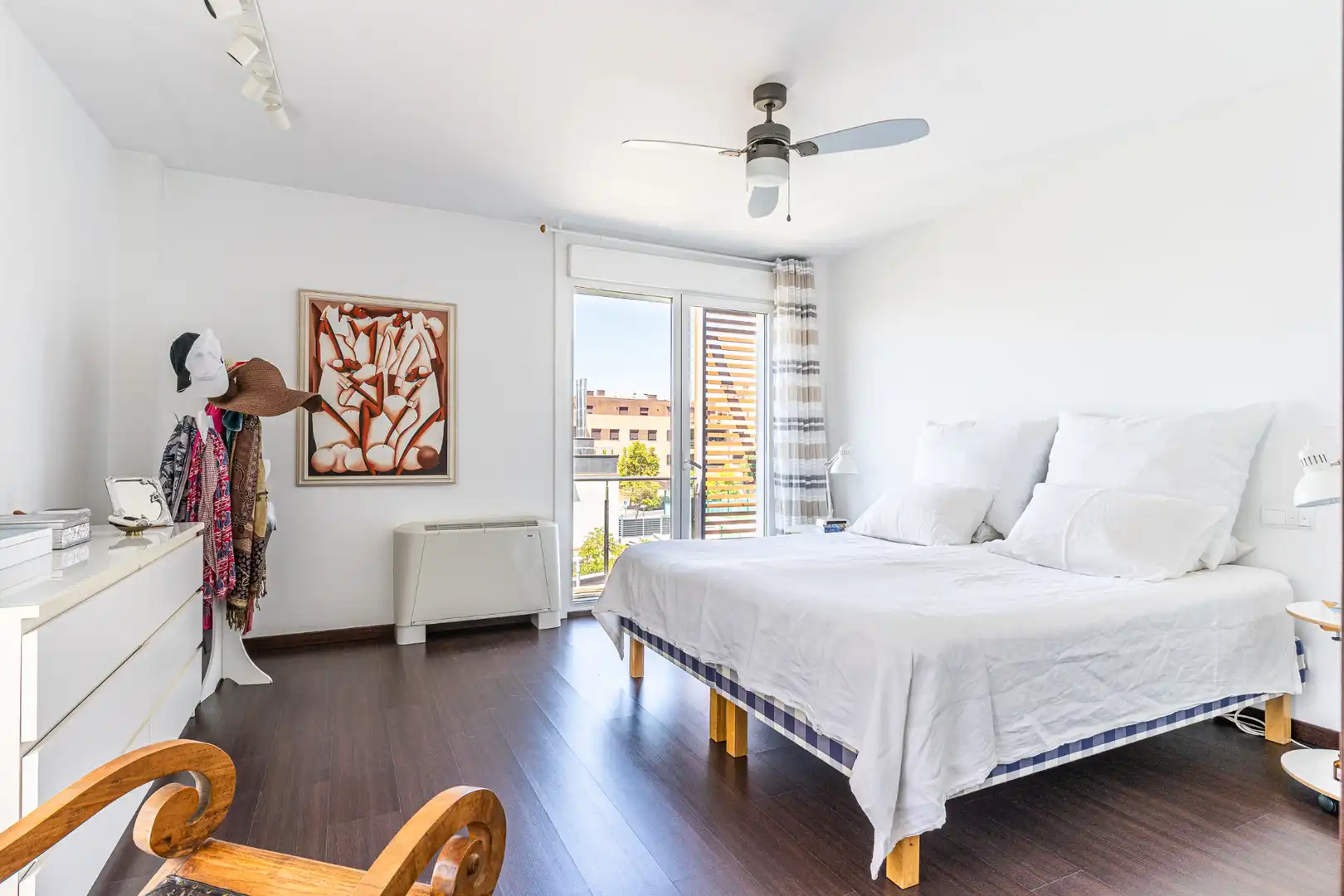 Bedroom of Detached homes for sale in Las Rozas de Madrid  with Air Conditioner, Heating and Private garden