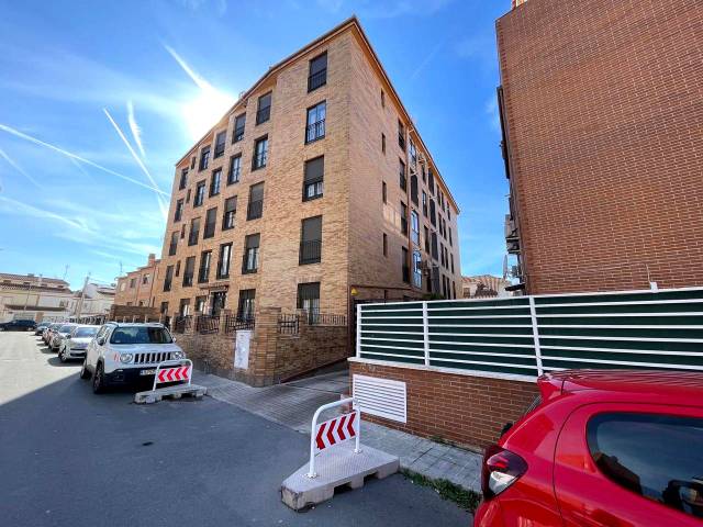 Garaje en Venta en Tejeras en Puerta de Murcia - Colegios