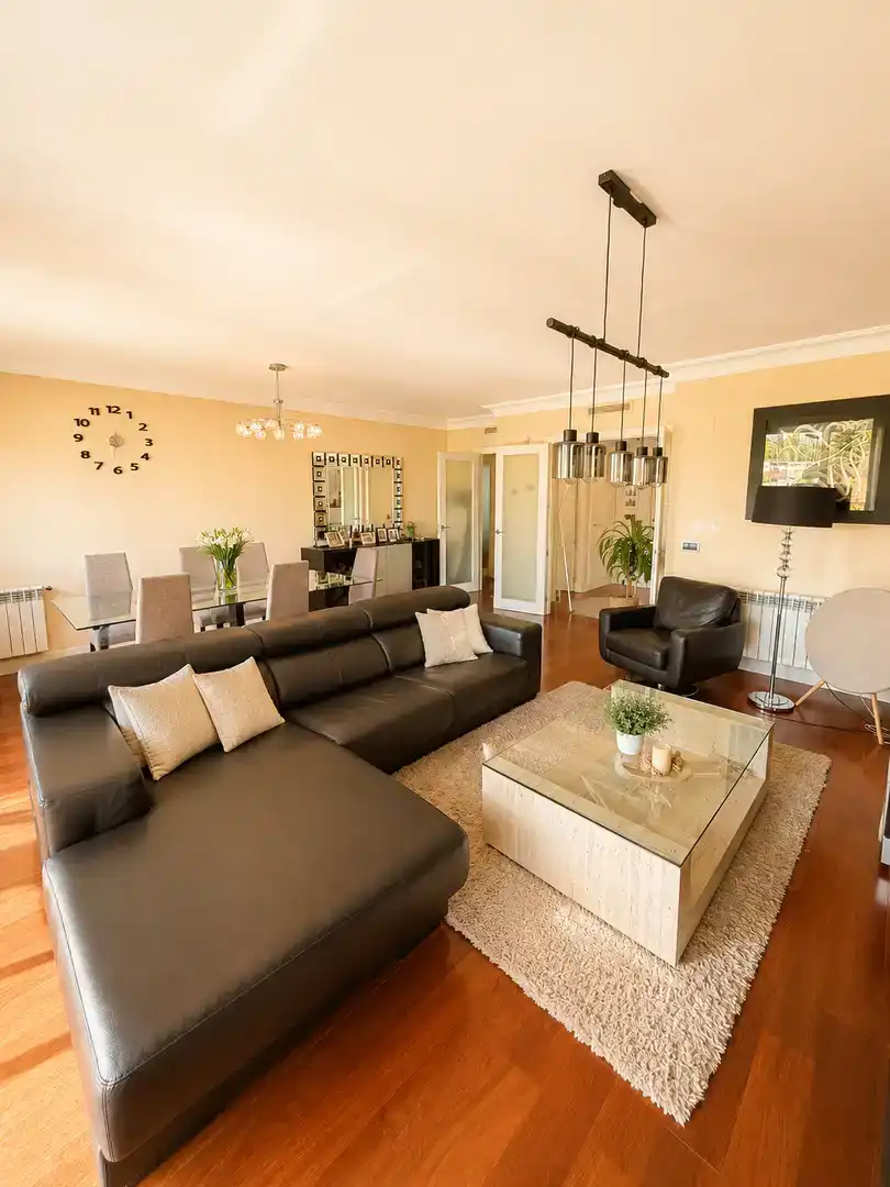 Living room of Flat for sale in Majadahonda  with Air Conditioner, Terrace and Swimming Pool